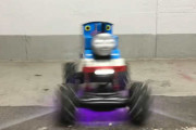 オンザレールな人生なんてまっぴらごめんさ！荒ぶる全方向移動型トーマス