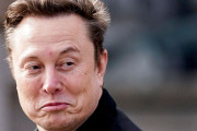 日本の歌姫が子供の父親イーロン・マスク説を否定して海外大騒ぎ！（海外の反応）