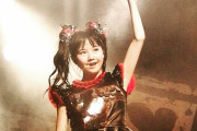 BABYMETAL / ヘドバンギャー！　“ディズニーランドで悪魔祓いをしたみたい”　【海外の反応】