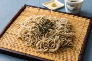 海外「美しい！」80代の日本のおばあちゃんたちが営む蕎麦屋に海外興味津々！(海外の反応)