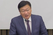 韓国与党、緊急議員総会で団結を訴えるも警察との衝突に怒り「暴行だ！」