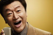 韓国人「日本の芸能人の中で最もミステリアスな人物がこの方です‥（ﾌﾞﾙﾌﾞﾙ」→「本当に謎だらけだ」　韓国の反応