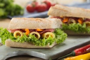 サンドイッチ弁当の失敗しないコツとは？「日本といえばタマゴサンド！」「日本の卵は大きいね！」海外の反応