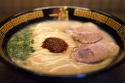 外国人「一蘭って凄い人気店だし一番美味しいラーメンだよね」