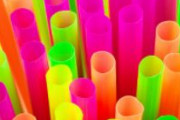 海外「本当に効果あるのか？」 EUが使い捨てプラ食器や綿棒を禁止する