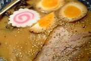欧米人「ワイはラーメンのかまぼこの歴史を勉強しました！君たち外人くんに教えたる」