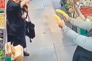 「なんて愛らしい2人の関係なんだ！」おばあちゃんとスーパー店員の禁じられた遊び