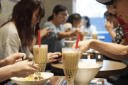 海外「日本人タピオカ好きすぎじゃない？ｗｗｗ」タピオカは台湾の食文化だよ！日本の流行なんかじゃない！！