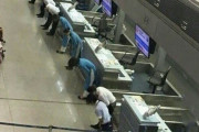 日本の航空会社が、出発が遅れた事を乗客に謝罪している光景に世界が賞賛！