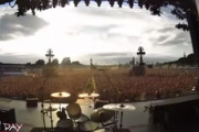 海外の某ロックバンドがライブ開演前にクイーンの「ボヘミアンラプソディ」BGMを流した結果