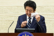 海外「日本は中途半端なコロナ対策しか取っていないのになぜか成功している」