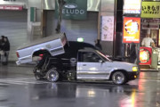 荷台クルクル！？渋谷の夜に集まるローライダーたち