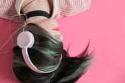 日本の女の子はどんな言葉に魅力を感じるのか？「アラビア語の反応...プライスレス」「どっちの声の方がセクシーだと思う？」海外の反応