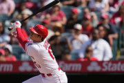 大谷翔平の変態打ち8号2ランに全米騒然！←「トラウトのゴルフ好きが影響」（海外の反応）