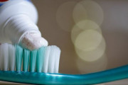 海外「知覚過敏が治った！」日本の歯磨き粉に対する海外の反応