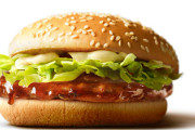 海外「日本のマックは、綺麗だし健康的だしメニューの写真通り」日本のマクドナルドはクオリティが高いって本当？