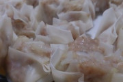 たった2品おかず！カリカリ焼き焼売の弁当「シュウマイ大好き！」「卵焼き作るところ何回見ても飽きない！」海外の反応