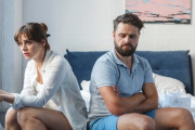 ドキュメンタリーシリーズ～日本の夜の事情って・・・？～「ほとんどの男性は弱さを見せません」「これはすごいジャーナリズムですね」海外の反応