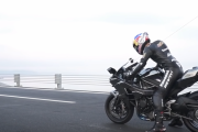 【海外の反応】「日本の傑作以外の何物でもない」日本のバイクH2R。