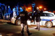 パリ郊外で男性教員が首を切断されるテロ発生！ 授業で子供たちにムハンマド風刺画を見せたことへの報復か！