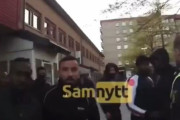 海外「警察に平和的に抗議する『スウェーデン人』達」