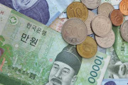 韓国人「速報：韓国、遂に日本の輸出額を追い越す見通し！」「半導体強国韓国の躍進が止まりません！」
