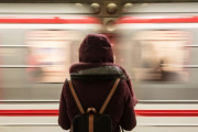 世界共通ルールにすべき!? 東京の電車乗車マナー迷惑行為10選 海外の反応