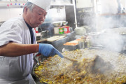 外国人「日本にある食堂はヤバイくらい量があるぞｗｗｗ量だけじゃなく味も美味そうだ」