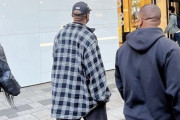 海外「なぜ日本に？」アメリカの大物セレブ、Ye（カニエ・ウェスト）が現在日本に滞在していることに対する海外の反応