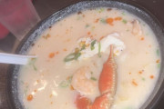 外国人「謎のラーメンを食べたんだけどこれは何て言うの？」