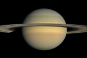 昼間に土星を撮影すると…こんな風に見える