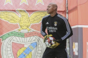 【海外の反応】「怪物だ」日本期待のGK小久保、名門ベンフィカのBチームで圧巻セーブ連発！現地サポが絶賛！