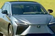 【海外の反応】レクサス製のEVってどうなんだ？