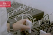 トイレの時間まで！労働者を監視する電子バッジが開発される 海外の反応