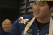 【海外の反応】大谷翔平がケーキを作って食べるところを見てみよう「私はそのケーキになりたい…」