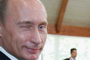 海外「プーチンのポスター使ってイタズラしてみた」笑えないご時世になってからバズった動画がこちら