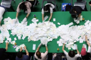 韓国人「投票用紙不足に続き、分類機故障まで…不正選挙が横行している！」→地方選挙で開票遅延が相次ぎ怒りの声