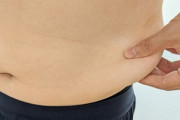 努力の結果 →300kgが170kgへ…「前に進み続けて、後ろを振り返らないで」「すごい努力ですね。お疲れ様でした」海外の反応