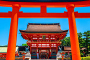 韓国の反応「韓国の反応カップルさん、日本の神社で “韓服でショート動画撮影” を行い物議を醸してしまう…」