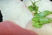 海外「スーパーで買った寿司に虫みたいなのがいる！」