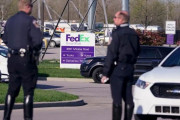 【悲報】8人殺害の銃乱射犯、あの人気アニメの狂信者だったと全米で報じられてしまう・・・