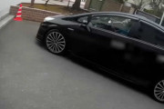「障がい者用駐車枠」に停車したどうみても健常者の中年カップルに注意してみた
