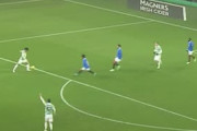 海外の反応「アジアの光だ」伝統のダービーで大活躍した日本人を世界最高峰DFが絶賛！中国から羨望の声