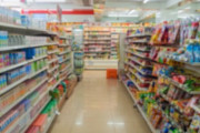 韓国人「最近、日本で人気があるという新しいコンビニがこちら」