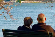 【海外】「高齢カップルの素敵な瞬間を捉えた写真、その反応に心温まる理由とは？」