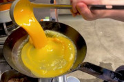 お米が一瞬で消える⁉とろとろ卵のオムライスに外国人もビックリ！！