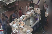 米の日本食レストランで10人グループが食い逃げ(海外の反応)