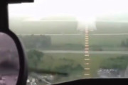 パイロット「うわぁぁぁぁ！！滑走路が消えた！！！！！」