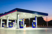 日本のガソリン価格に世界が騒然！←「EUよりは安い」（海外の反応）