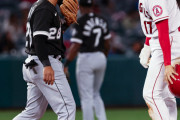 【海外の反応】「クリーンヒット！」大谷翔平、2試合連続ヒット＆初盗塁！明日はリアル二刀流に挑戦
